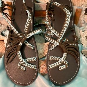 Women’s Everelax  Brown & Blue  Braided Sandals